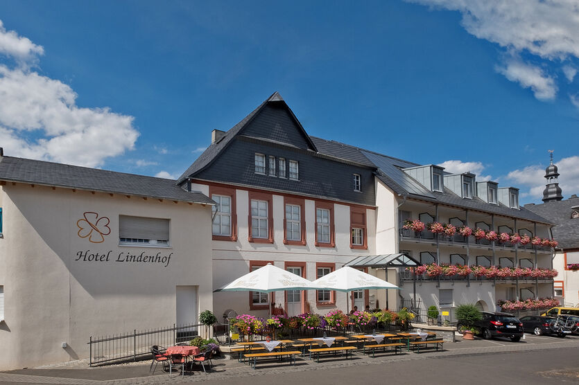 Hotel Lindenhof in Brauneberg an der Mosel - Aussenansicht