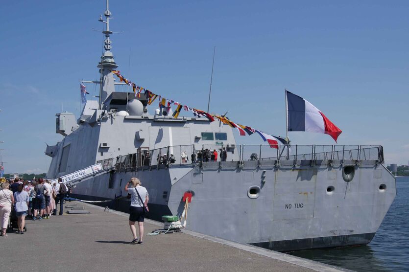 Die Fregatte „Auvergne“ aus Frankreich