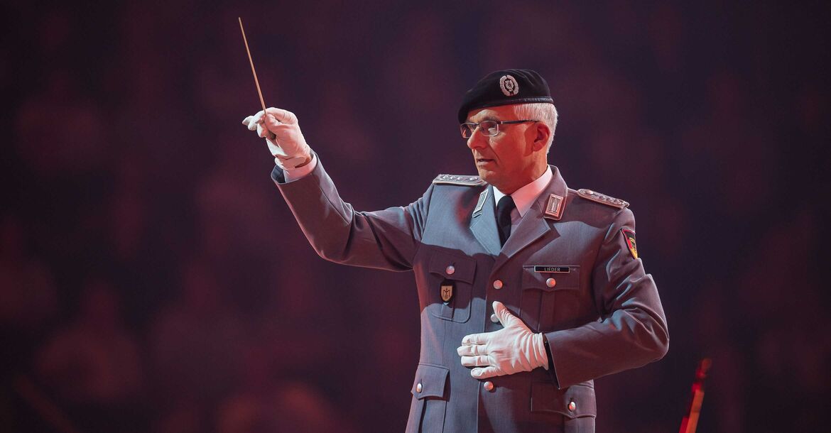 Oberst Lieder als Dirigent beim Musikfest der Bundeswehr 2019