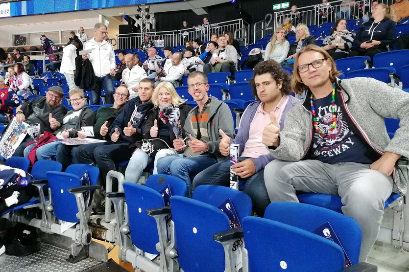 Mit Spannung erwartet: der Besuch eines Eishockey-Heimspiels der Eisbären Berlin 