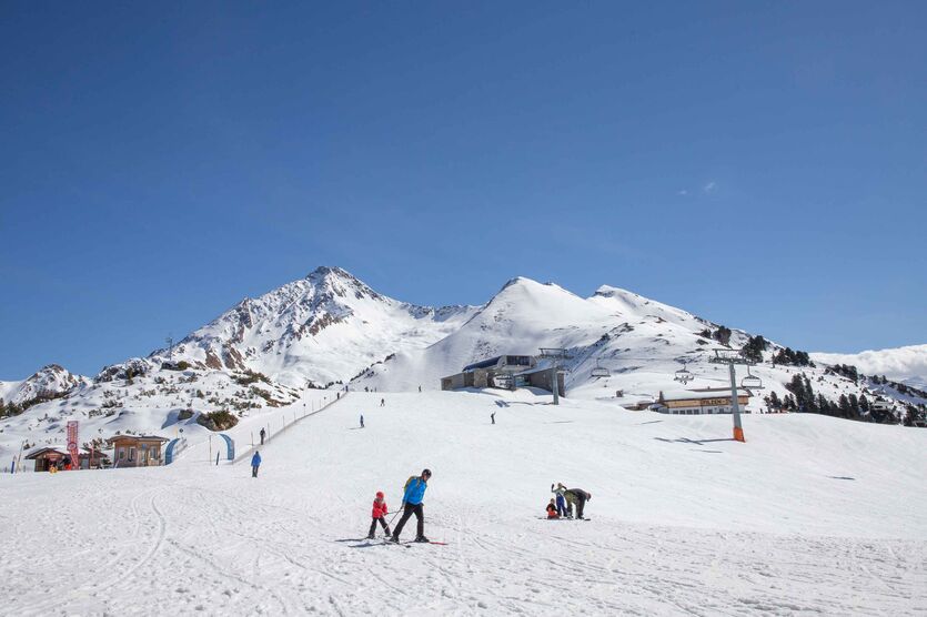 Fun und Nervenkitzel oder Entspannung und genüssliches Carven - für all dies steht das Skigebiet Mayrhofen. 