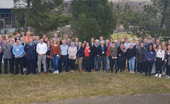 Knapp 60 Mitarbeitende des Stabselements nahmen an der Tagung in Oberwiesenthal teil.	
